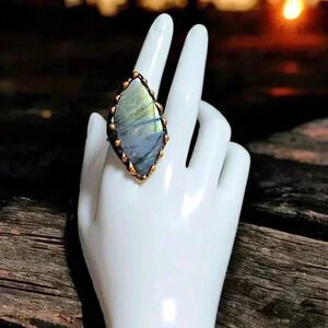 🆕️Unique Boho Natural Labradorite Ring - Handcrafted Copper Statement Jewelry